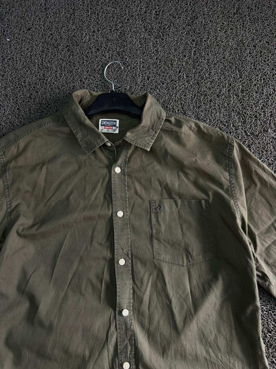 Thrifted Denizen by Levi's Olive Green Porsche Graphic Short Sleeve Shirt