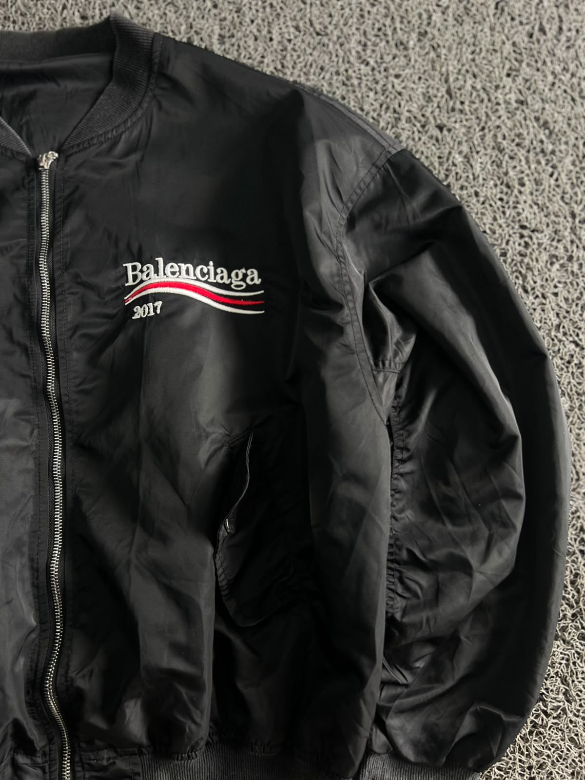 Balenciaga 2017 Logo Black Bomber Jacket – Zip-Up