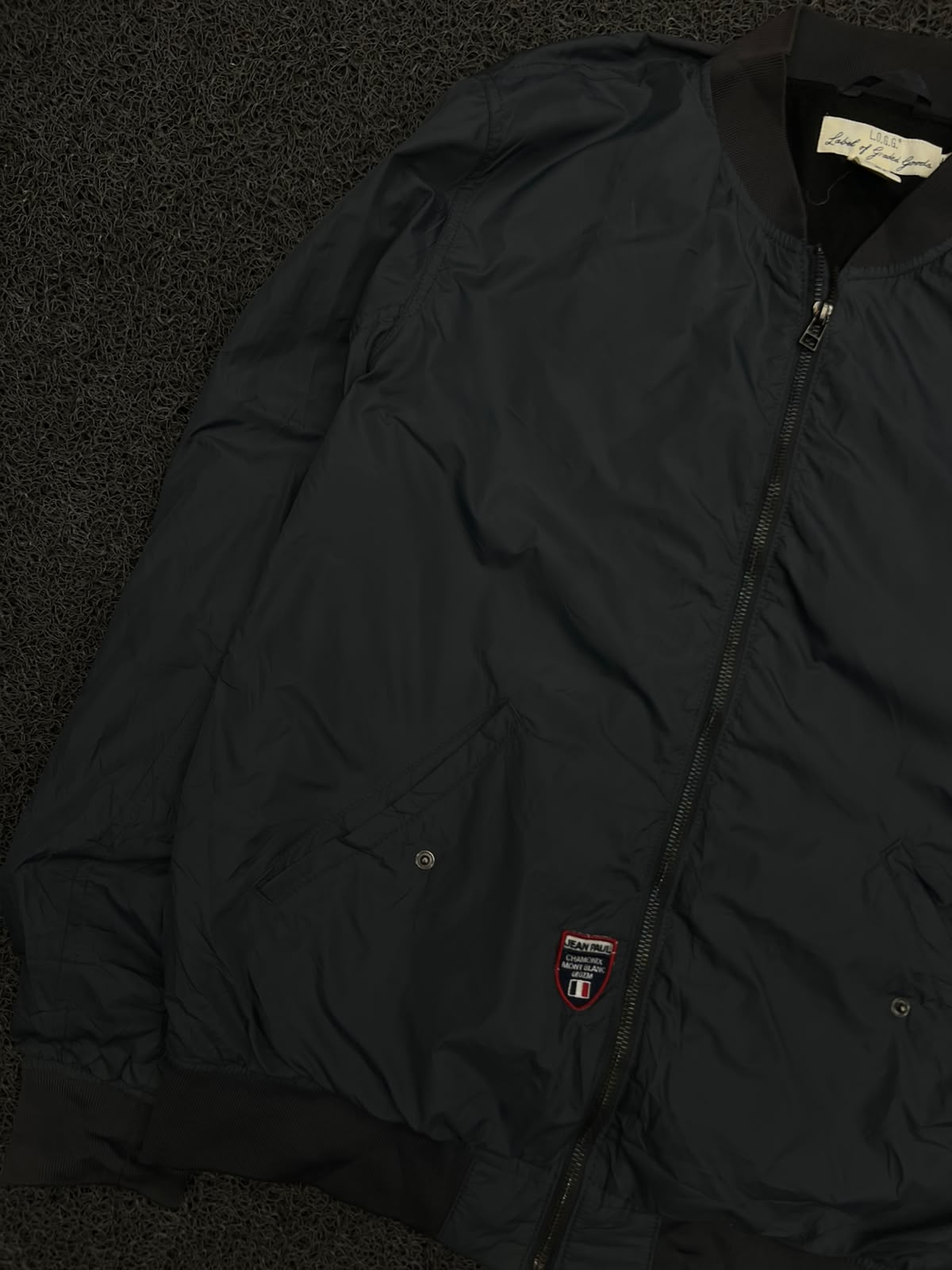 Vintage Bomber Jacket with Zip Pockets & Ribbed Cuffs