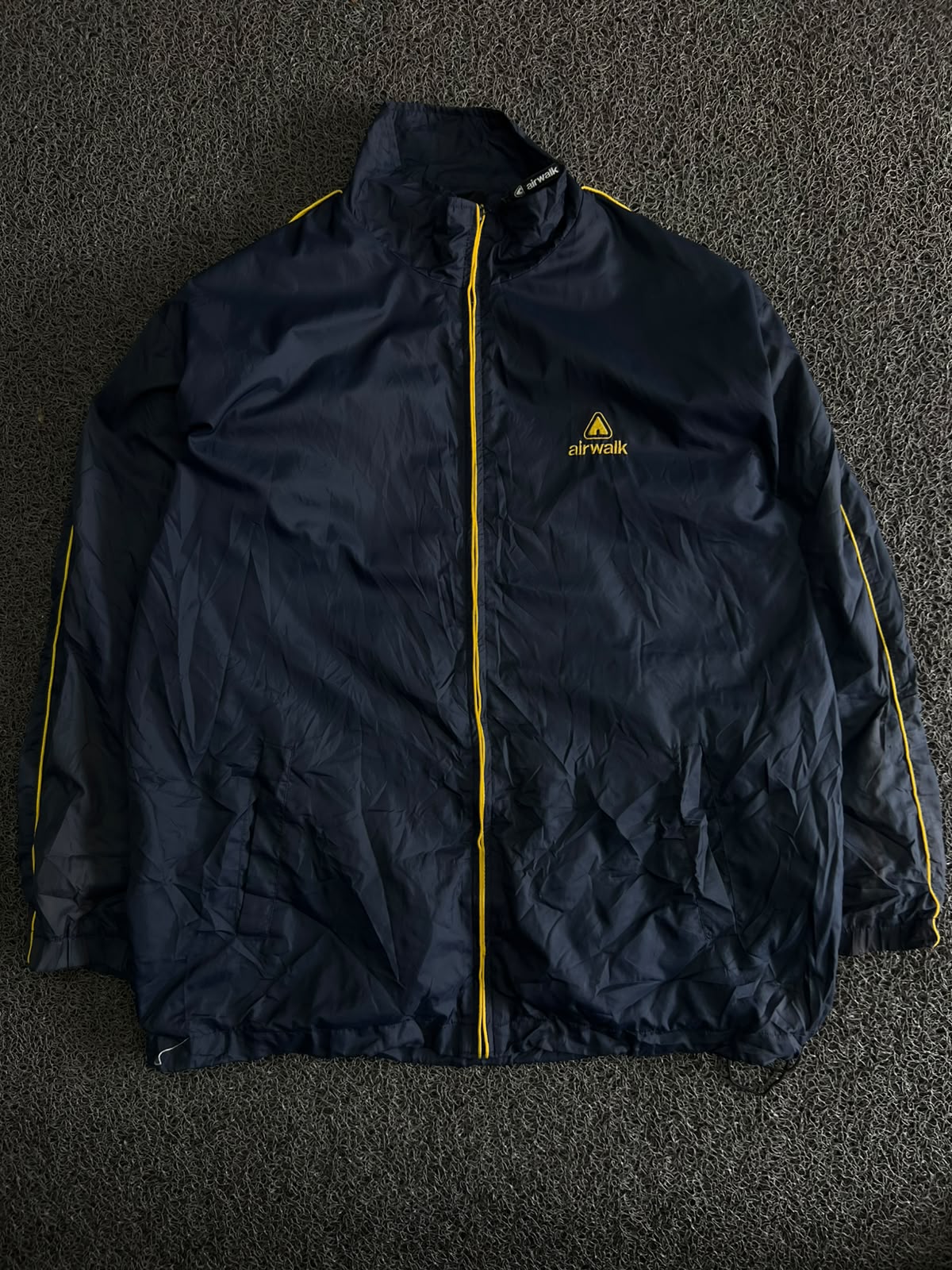 Vintage Airwalk Navy Blue Windbreaker Jacket with Yellow Accents – Thriftwear