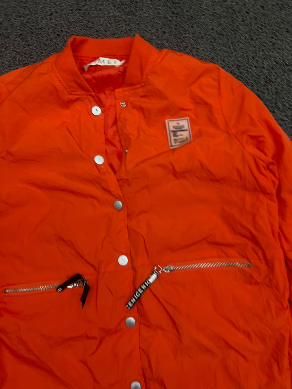 Lightweight Snap-Button Casual Jacket with Zip Pockets