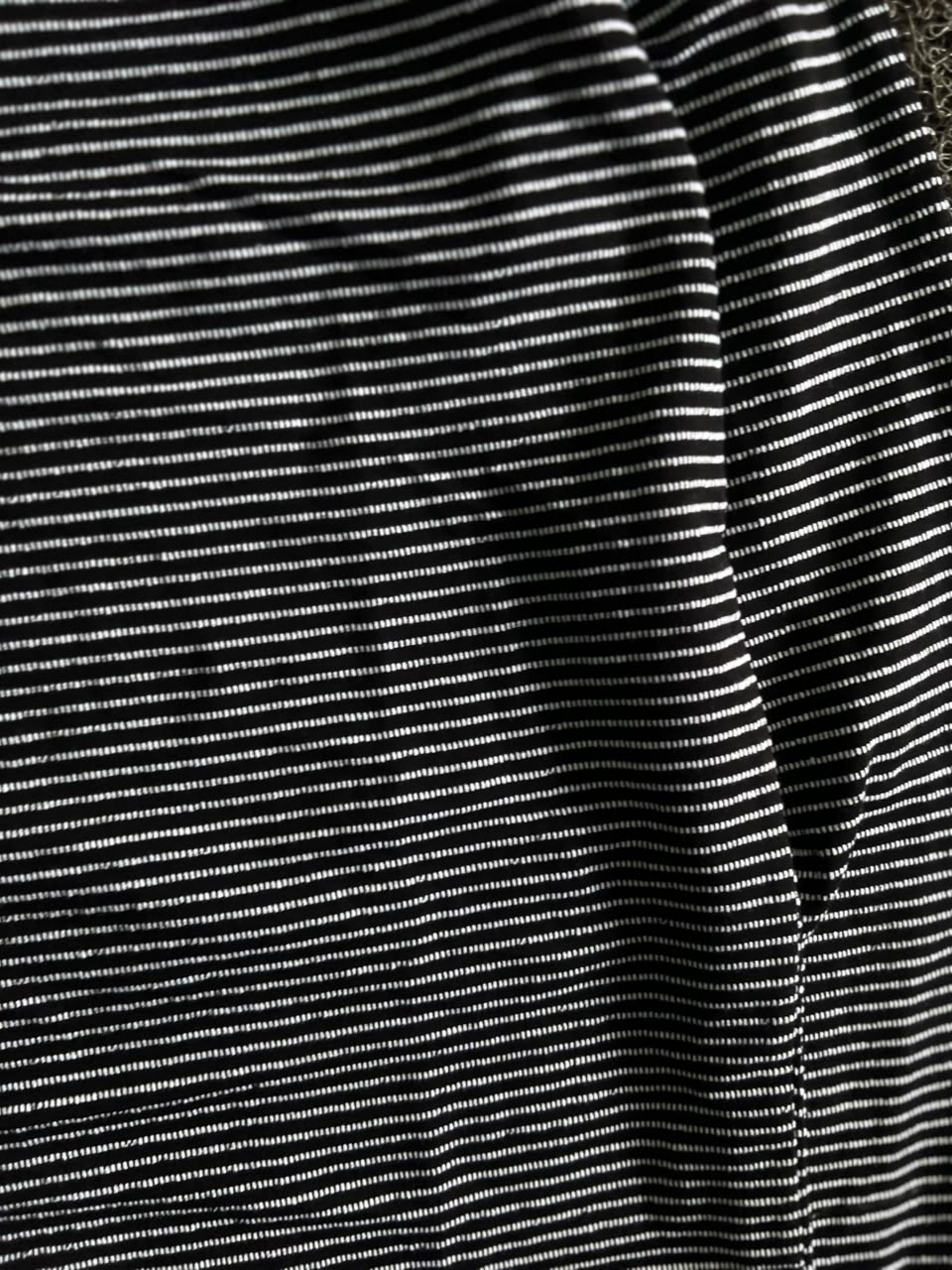 Fine-Striped Long-Sleeve T-Shirt – Casual Basic Style