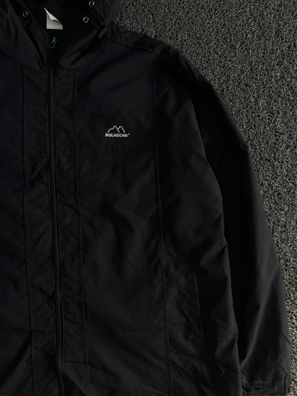 Bulhechn Black Hooded Windbreaker Jacket | Pre-Owned | Good Condition