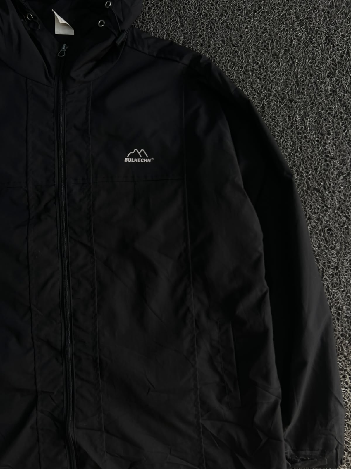 Bulhechn Black Hooded Windbreaker Jacket | Pre-Owned | Good Condition