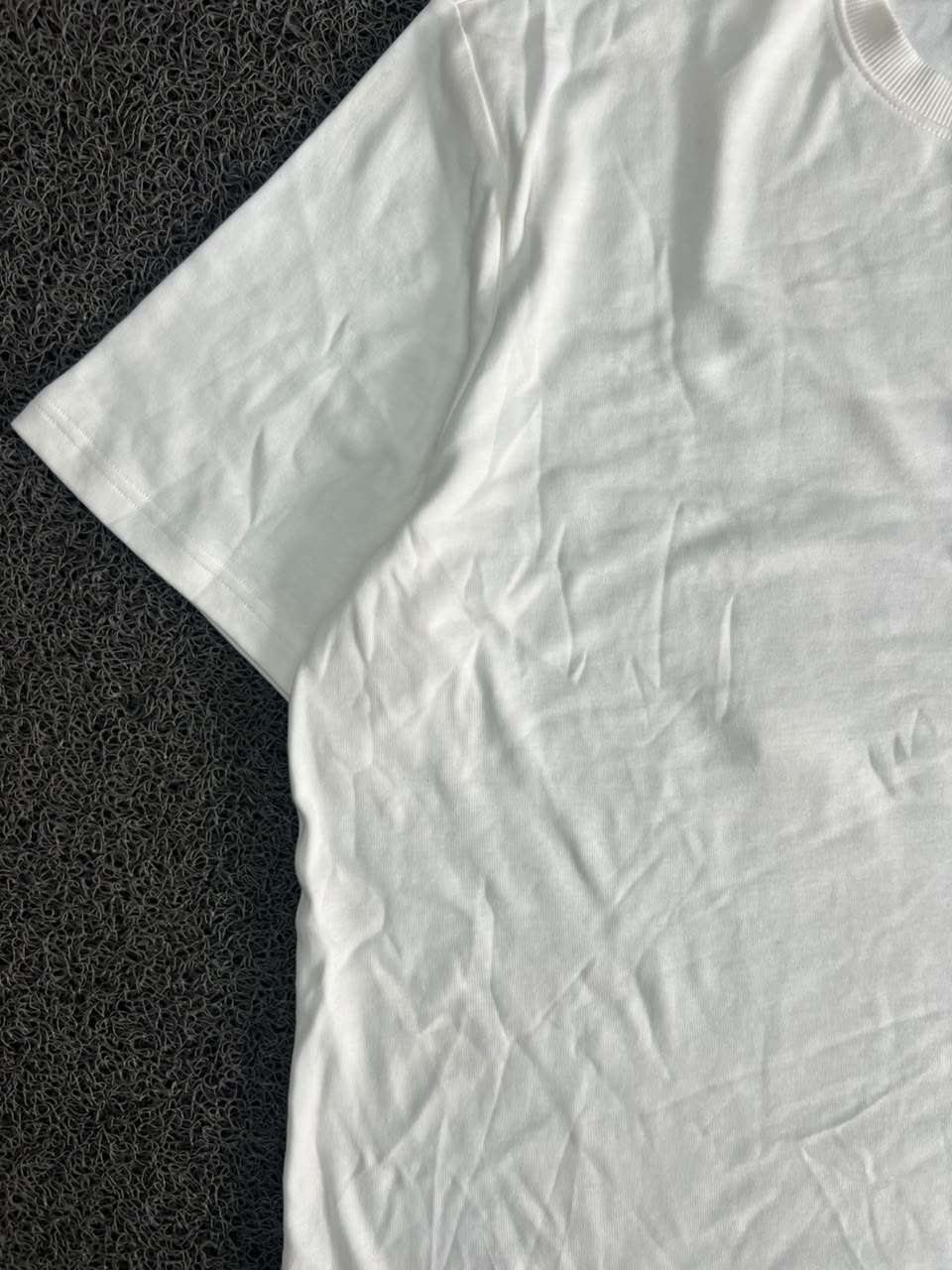 Lee Cooper White Graphic Back Print T-Shirt – Crew Neck Short Sleeve Tee