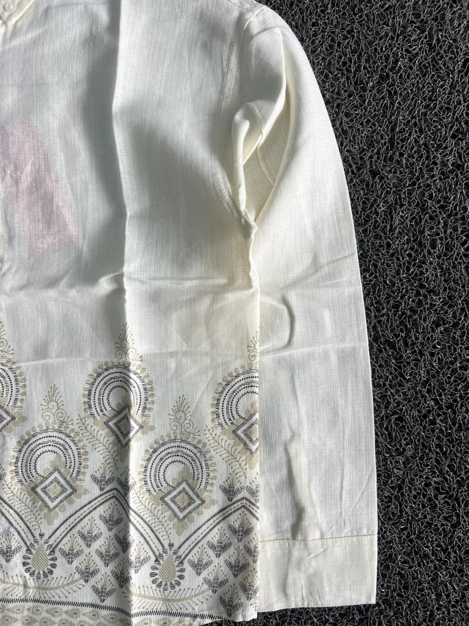 Qlood Cream Printed Button-Down Casual Shirt – Full Sleeve