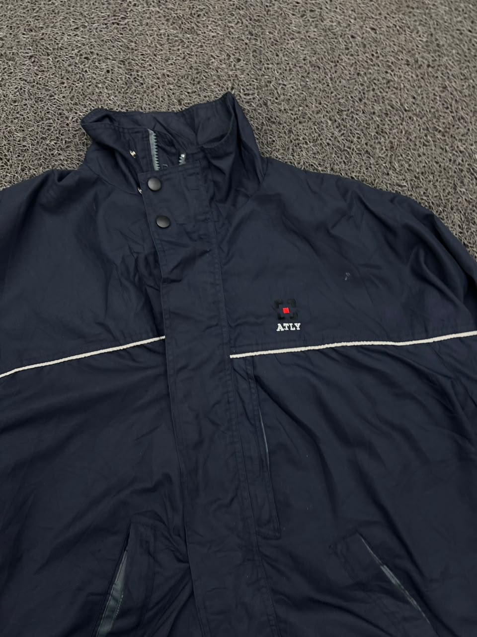 ATLY Outdoor Windbreaker Jacket – Classic Full-Zip Utility Jacket