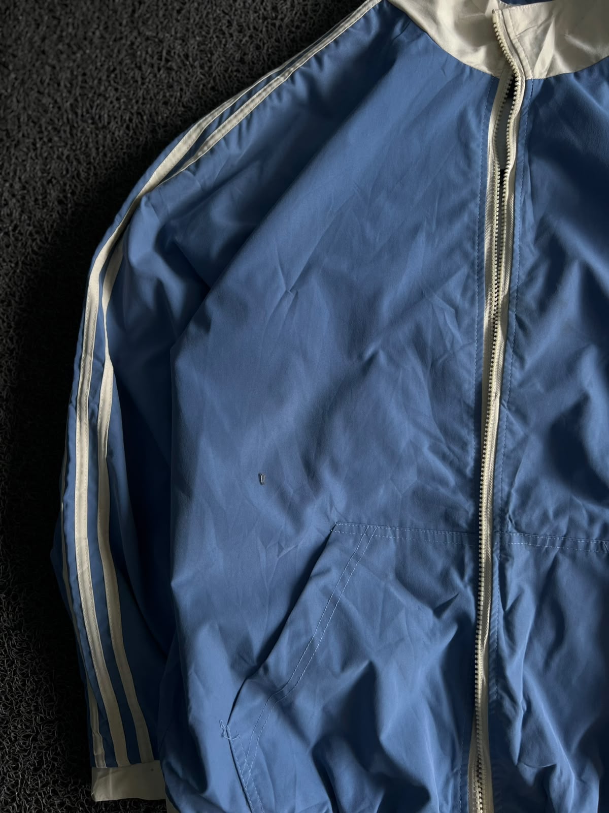 Vintage Blue Track Jacket with White Stripe Details ⚠️ No Zip
