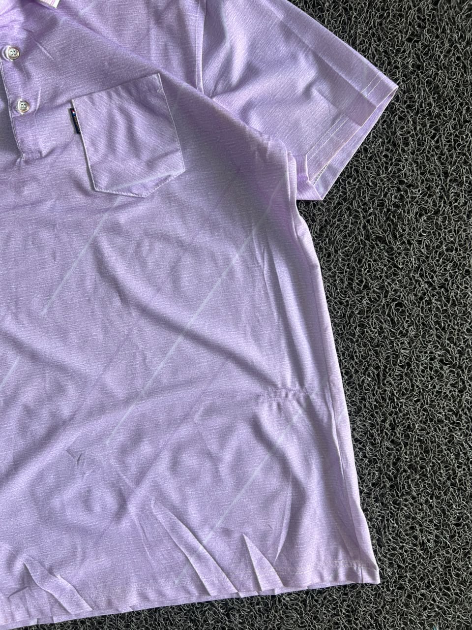 Short-Sleeve Polo T-Shirt with Collared Neck & Chest Pocket ⚠️ Small Stains