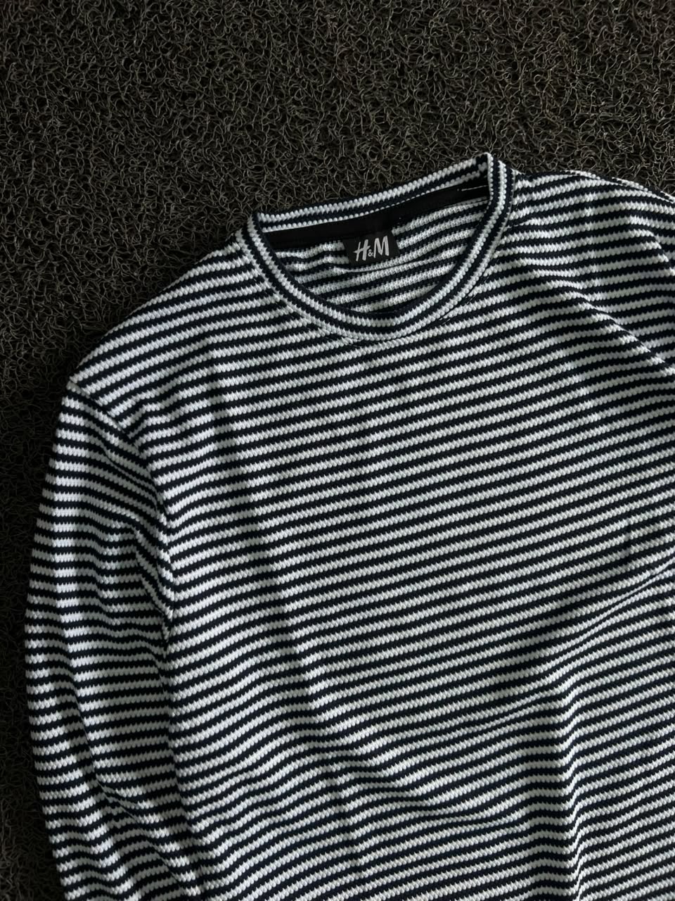 H&M Black & White Striped Long Sleeve T-Shirt