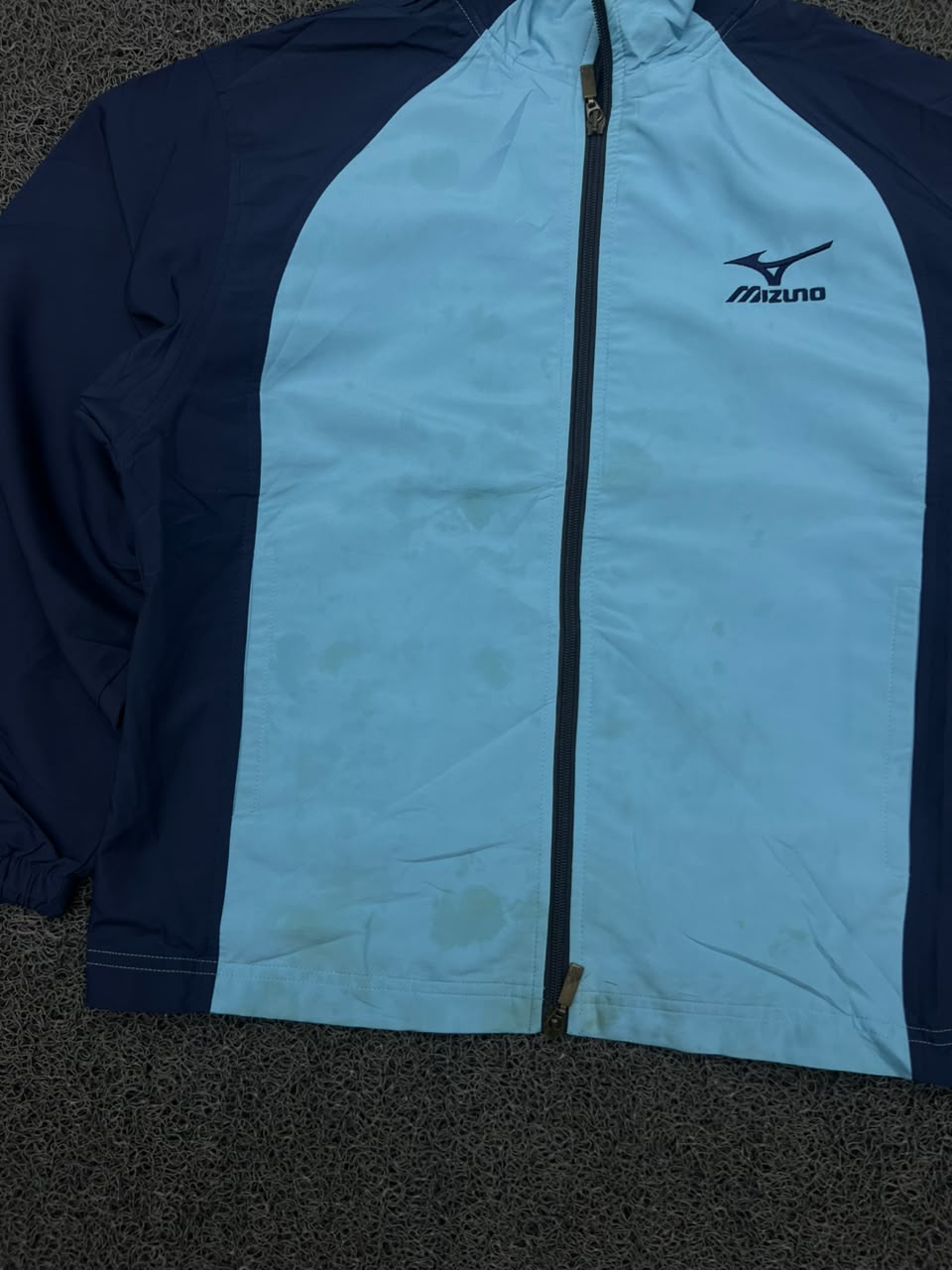 Mizuno Light Blue & Navy Full-Zip Sports Windbreaker Jacket ⚠️ Small Stain