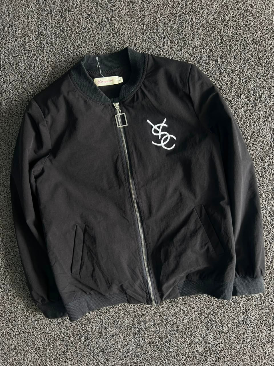 Vintage Black Minimalist Bomber Jacket – Embroidered Logo Zip-Up Casual Jacket