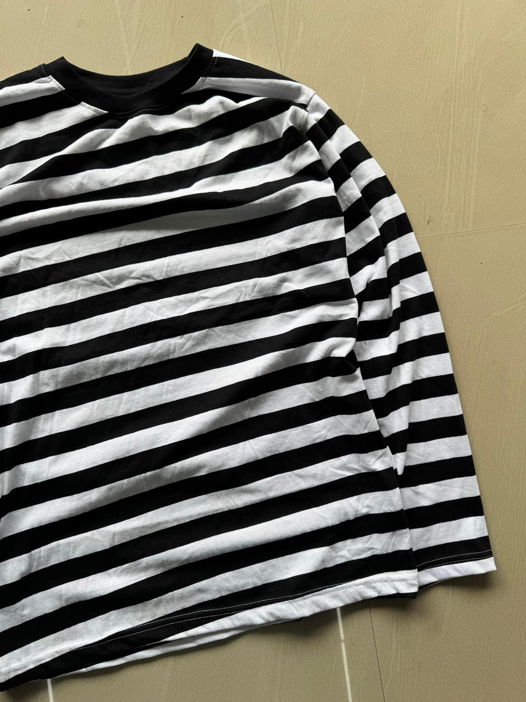 Men's Oversized Black & White Stripe Full Sleeve Round Neck T-Shirt