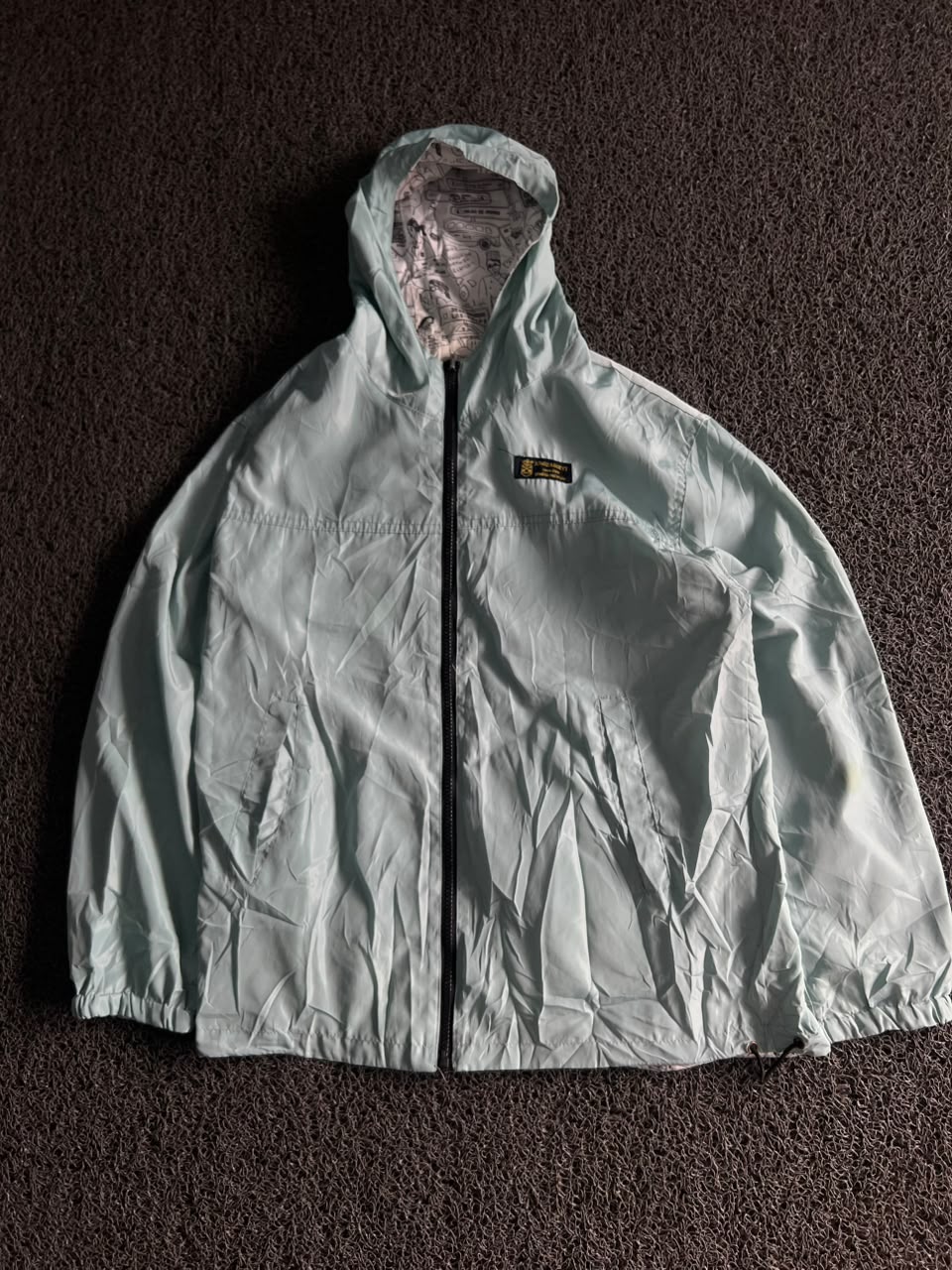 Reversible Lightweight Hooded Jacket – Printed & Solid Side