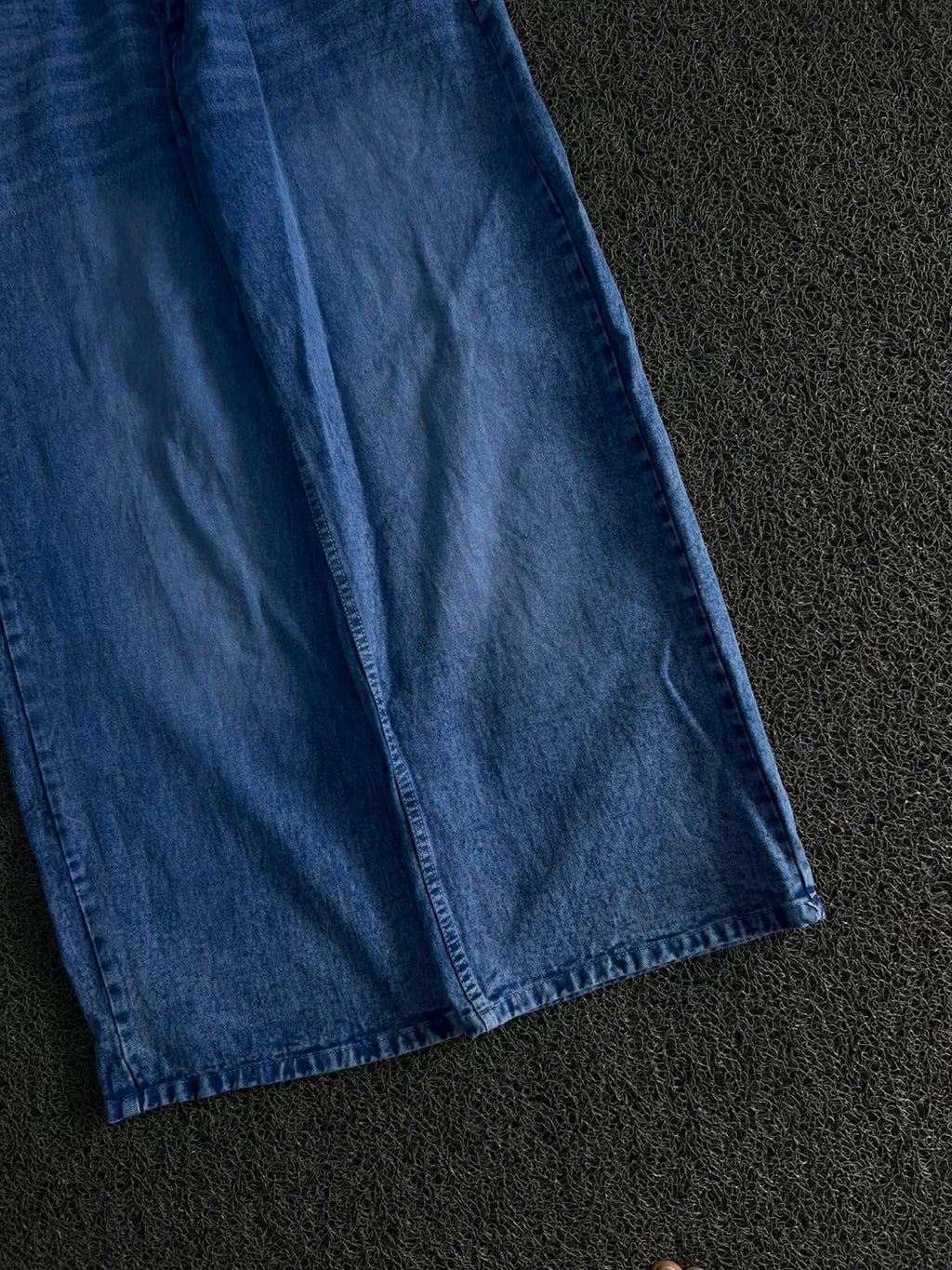 Premium Loose-Fit Baggy Jeans in Washed Blue