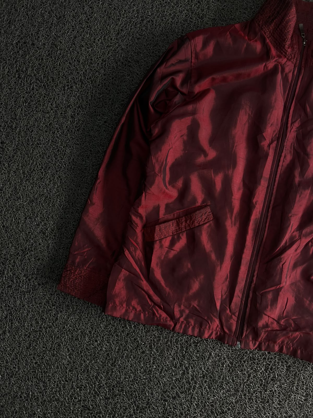 Vintage Full-Zip Windbreaker Jacket with Embroidered Logo
