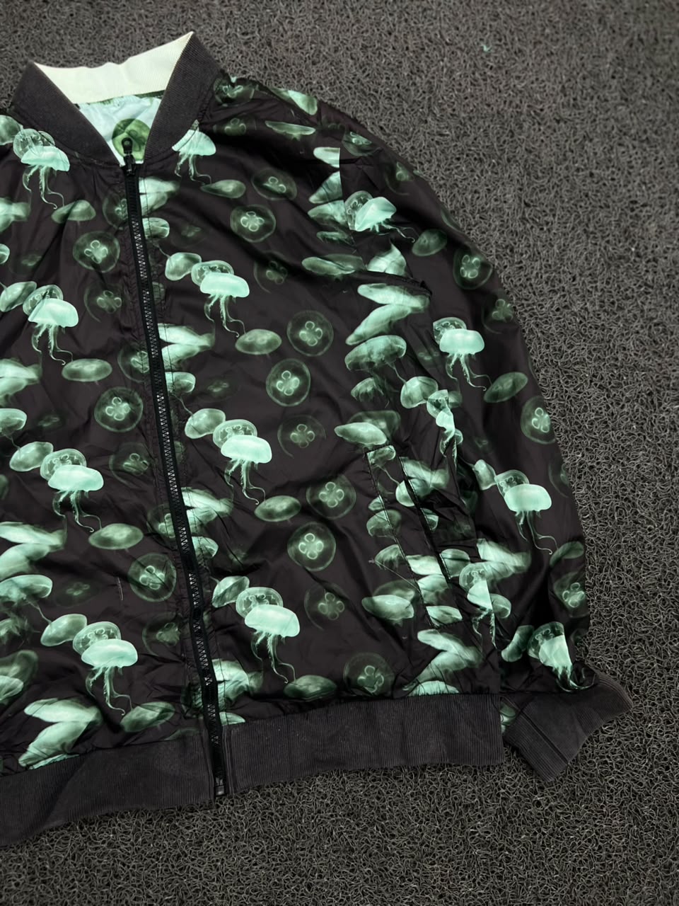 Reversible Jellyfish Print Bomber Jacket – Double-Sided Wear