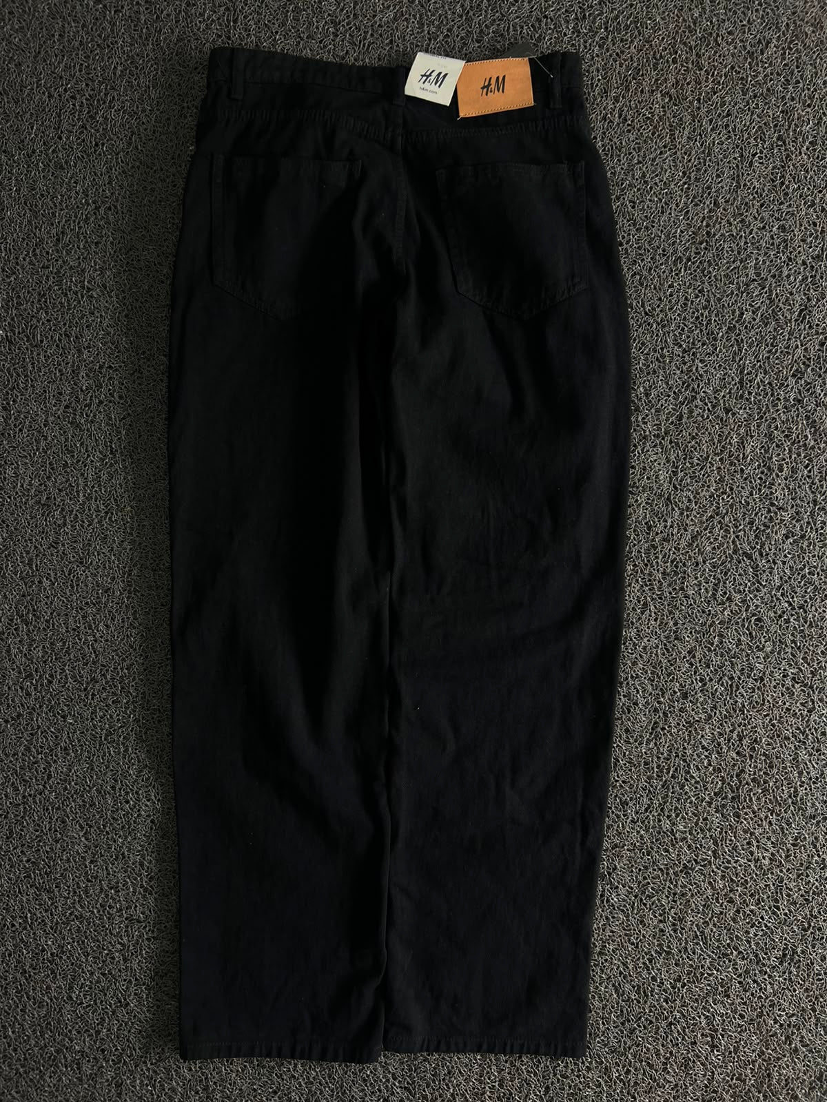 H&M Black Relaxed Straight-Leg Denim Jeans