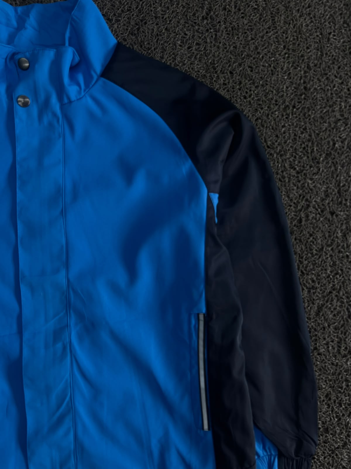 Blue & Navy Colorblock Waterproof Windbreaker Jacket – High Neck Full Zip Outdoor Coat