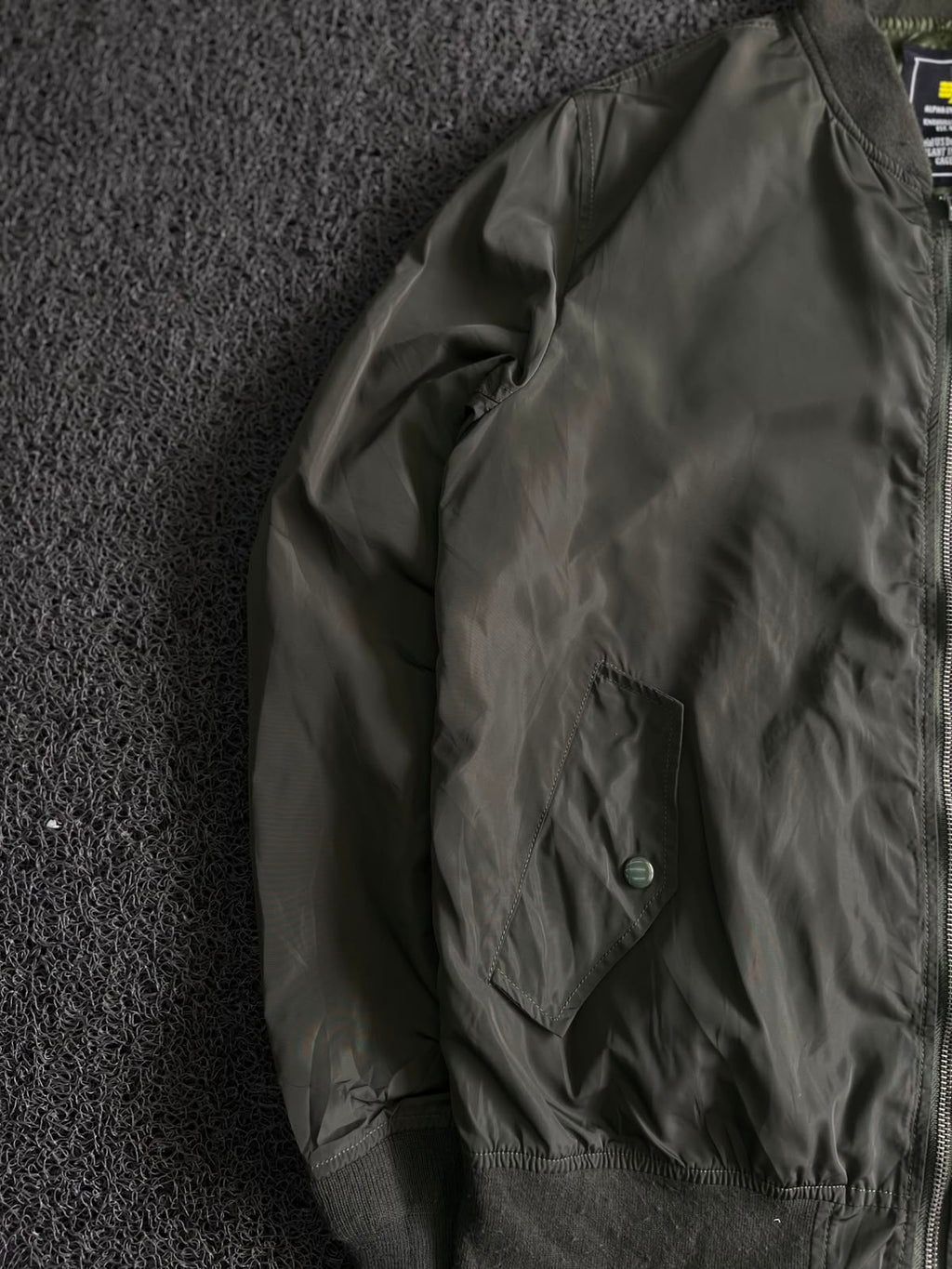 Vintage Alpha Industries Olive Bomber Jacket – Ribbed Trim