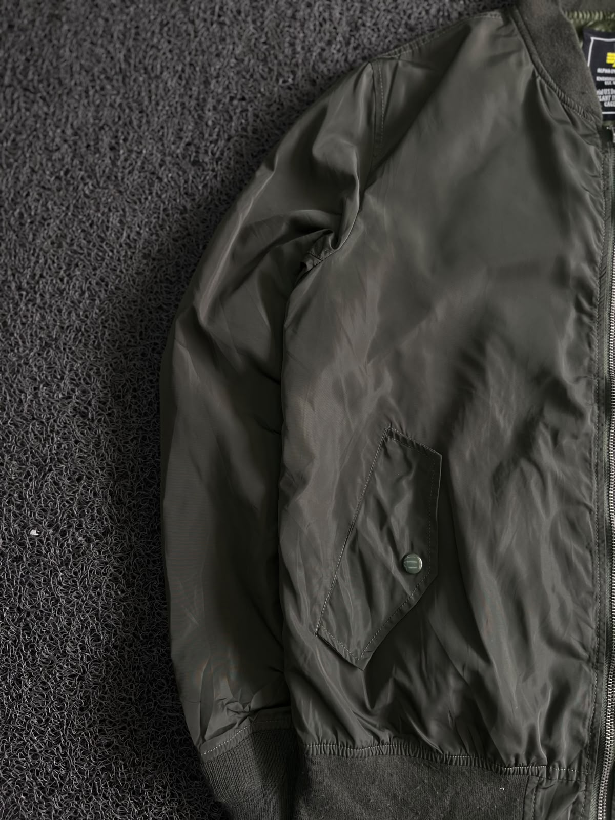 Vintage Alpha Industries Olive Bomber Jacket – Ribbed Trim