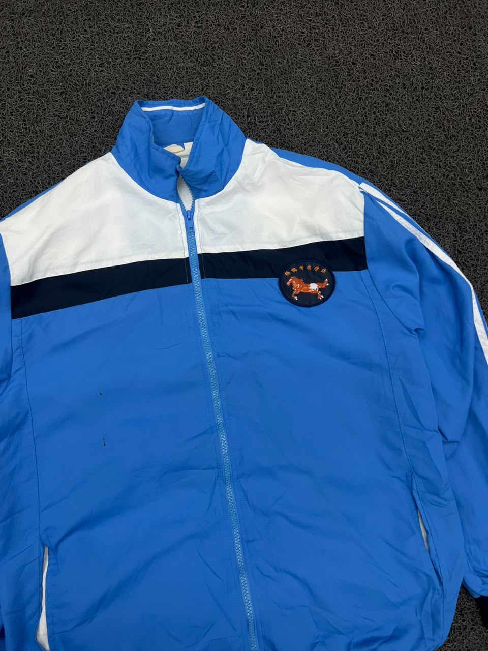 Hooded Windbreaker Jacket – Full Zip Lightweight Outdoor Jacket
