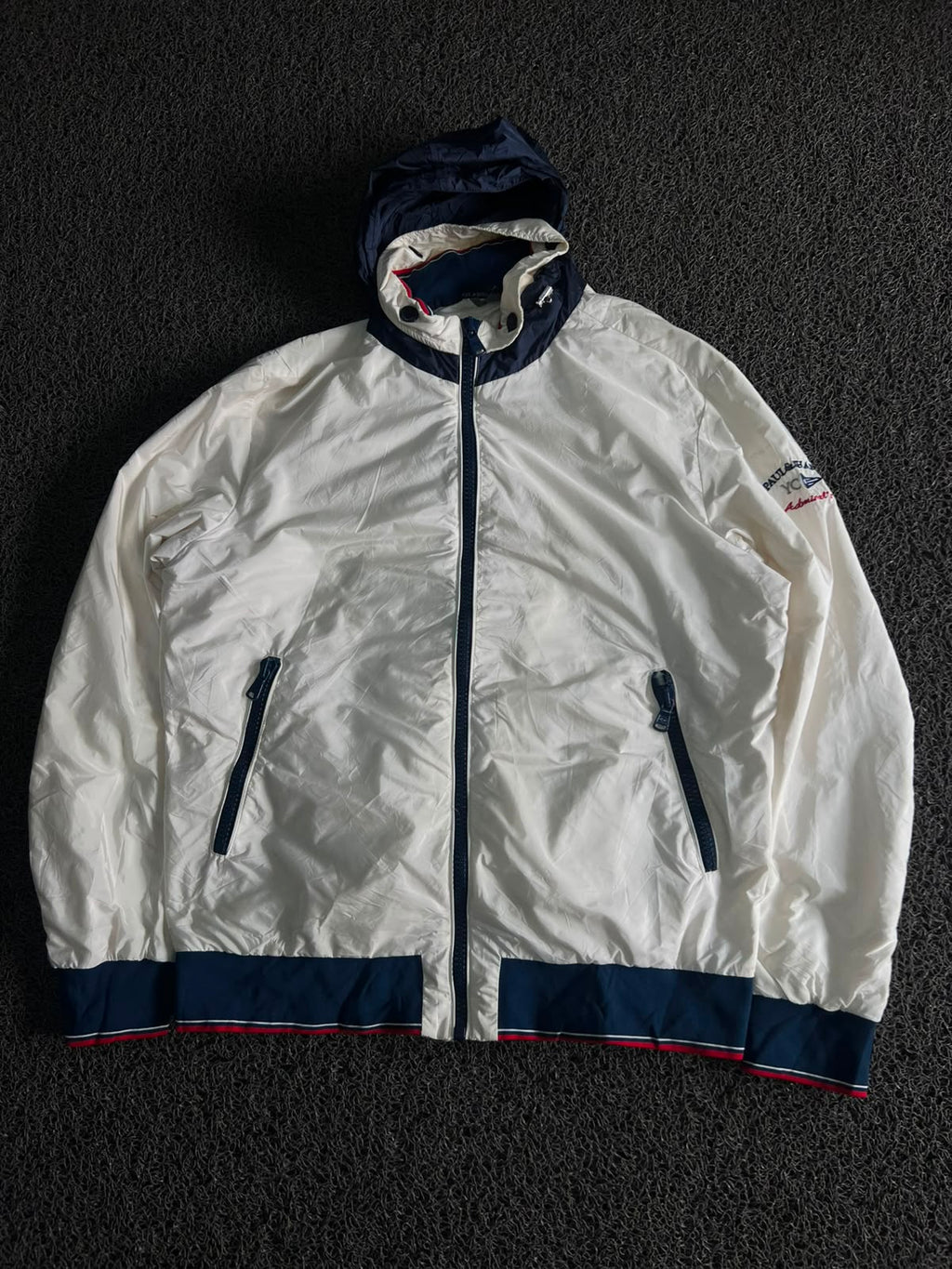 Vintage Hooded Windbreaker Jacket |  Lightweight Full-Zip Outdoor Jacket