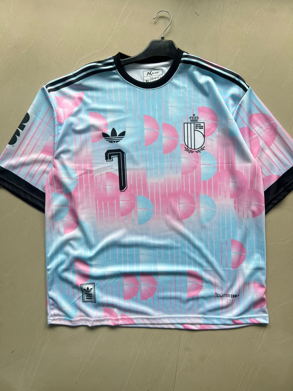 De Bruyne #7 Sky Blue & Pink Premium Football Jersey