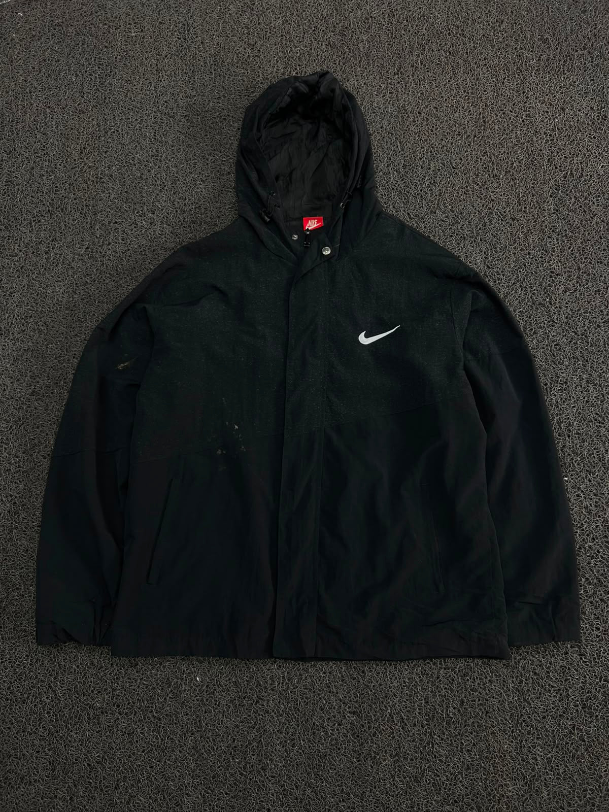 Nike Hooded Windbreaker Jacket with Oversized Back Swoosh Logo – Lightweight Full Zip ⚠️ Small Stains