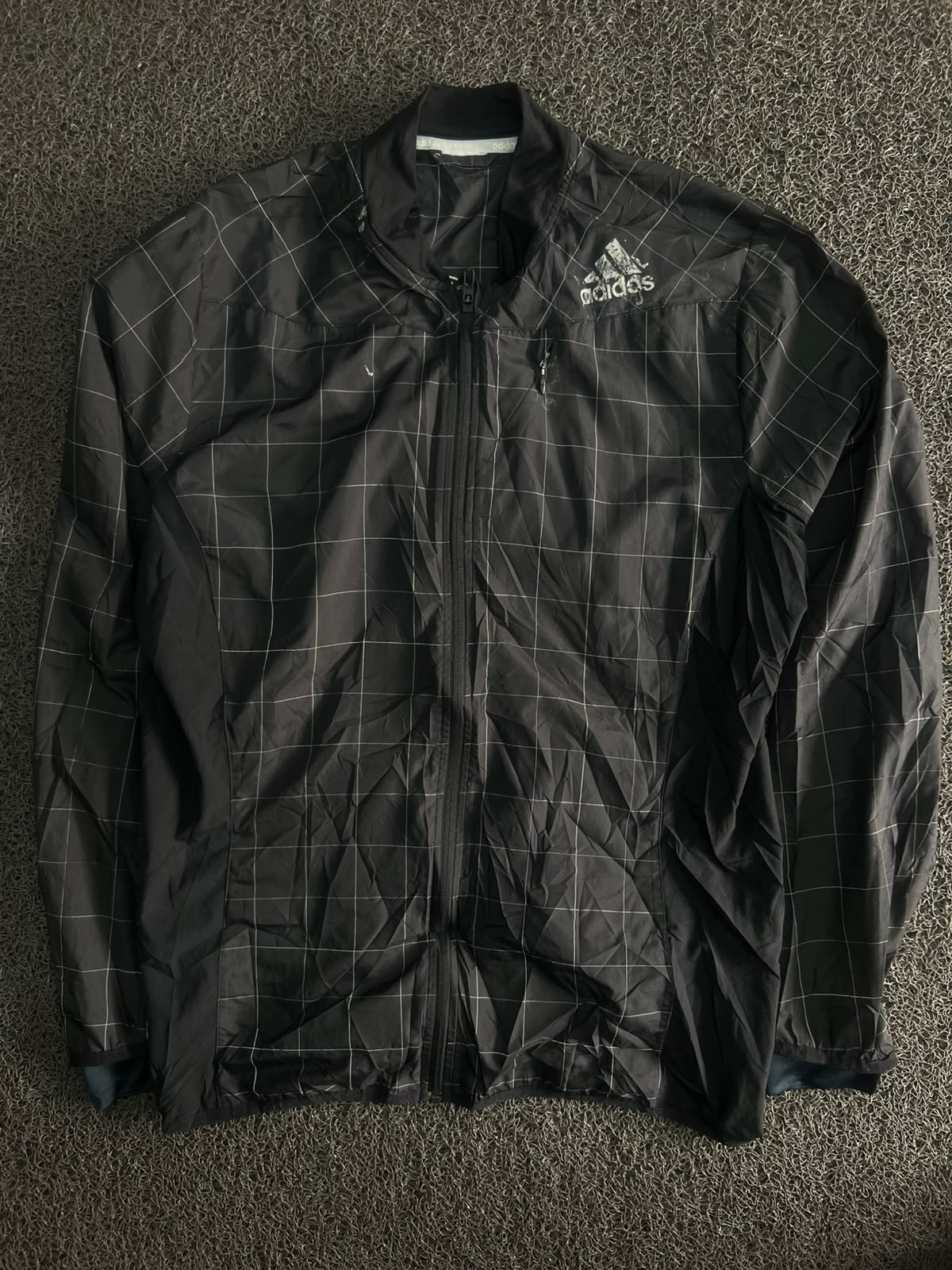 Adidas Checkered Windbreaker Jacket with Full-Zip Front & Stand Collar ⚠️ Small Stains