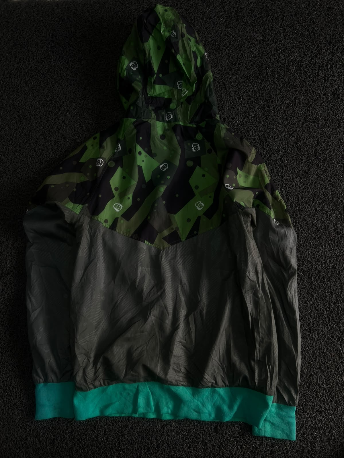 Hooded Lightweight Windbreaker Jacket