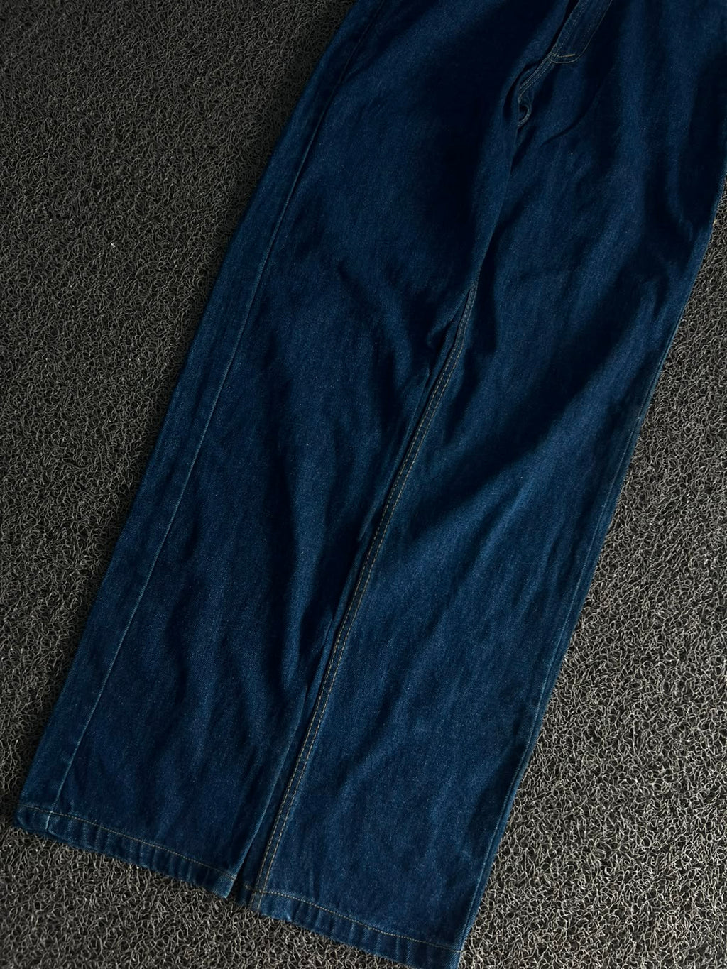 Vintage Dark Wash Wide Leg Thrift Jeans 👖