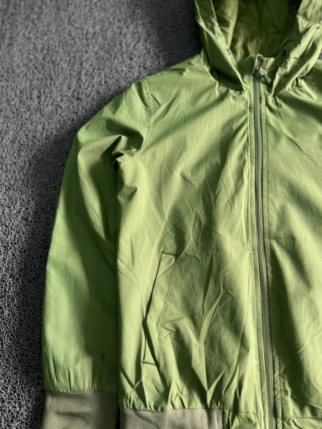 Green Hooded Utility Jacket – ⚠️ Small Sleeve Damage