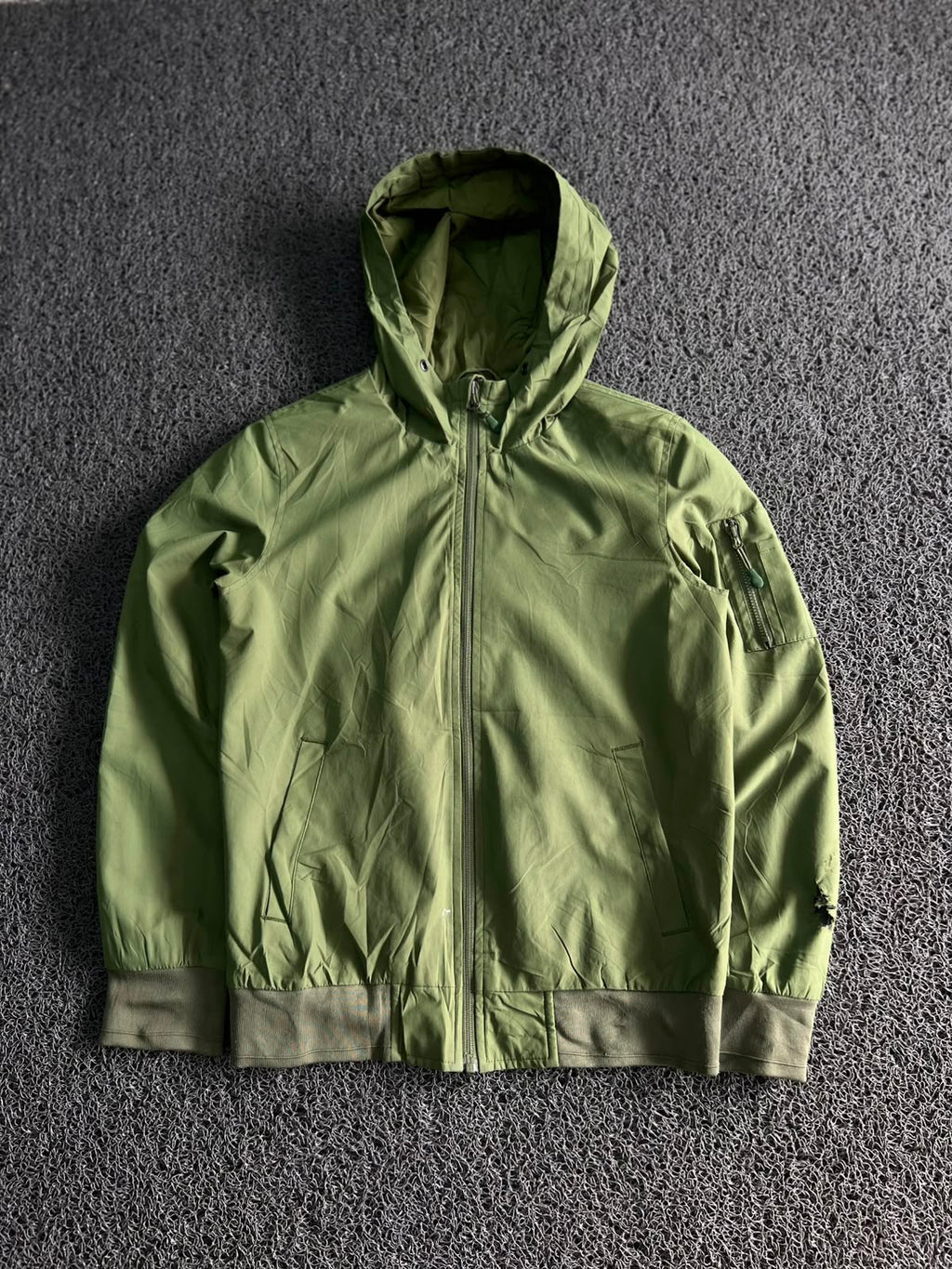 Green Hooded Utility Jacket – ⚠️ Small Sleeve Damage