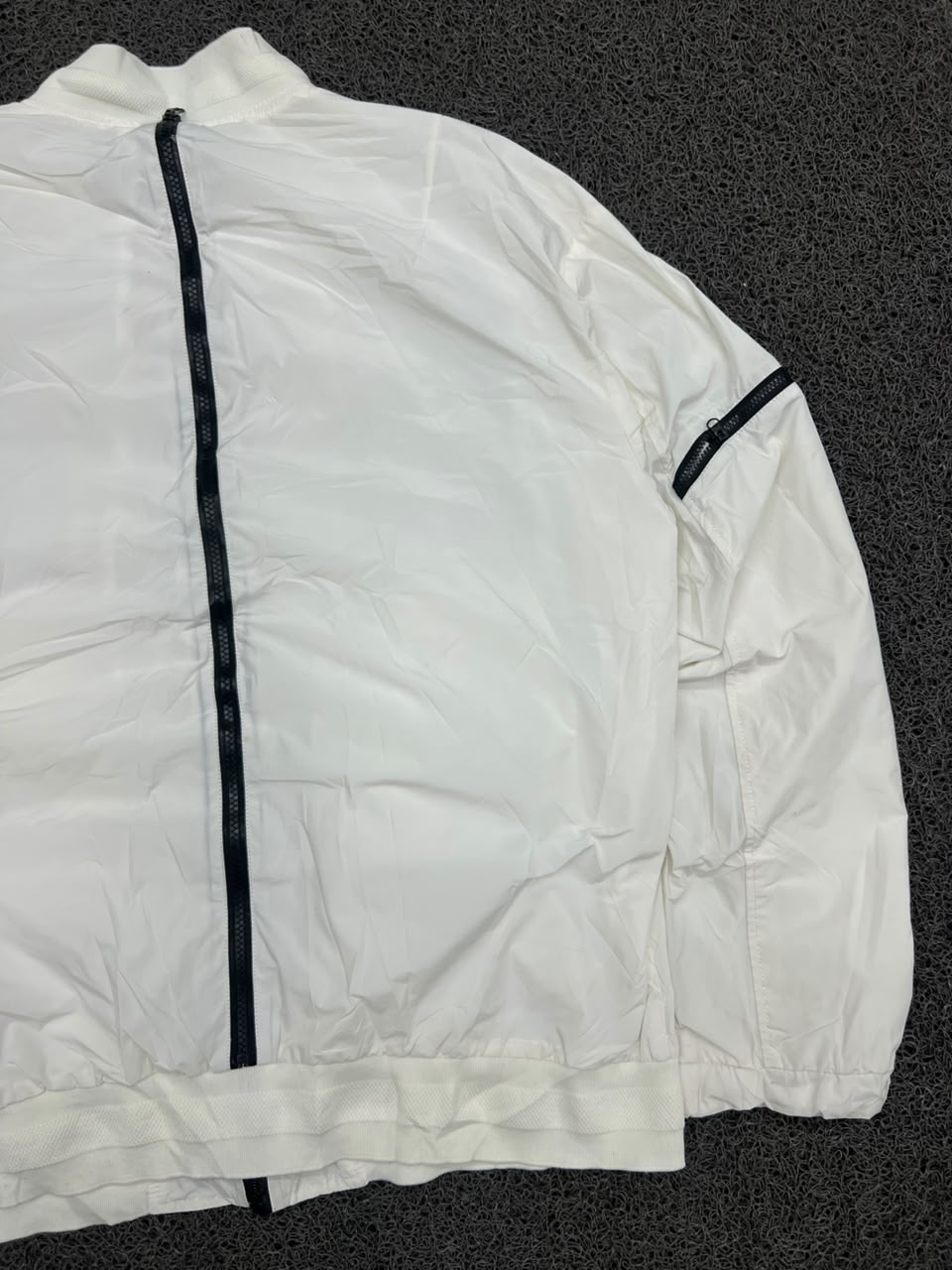 Vintage Lightweight Full Zip Bomber Jacket with Sleeve Pocket