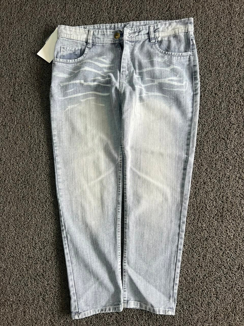 H&M Men’s Light Wash Whisker-Detail Relaxed Fit Jeans