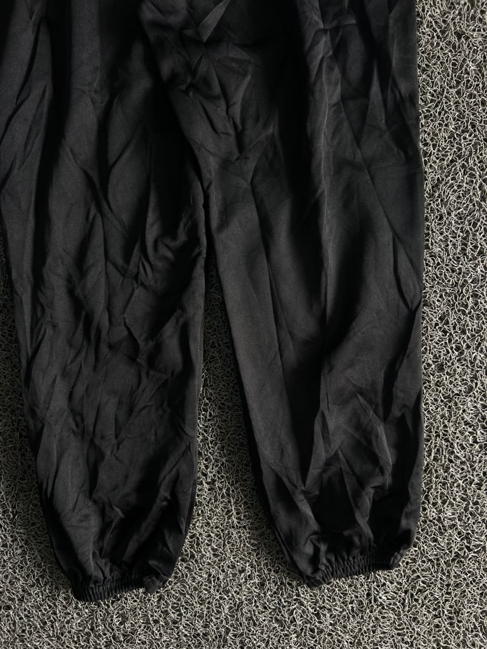 Classic Black Elastic Cuff Track Pants – Lightweight Casual Joggers