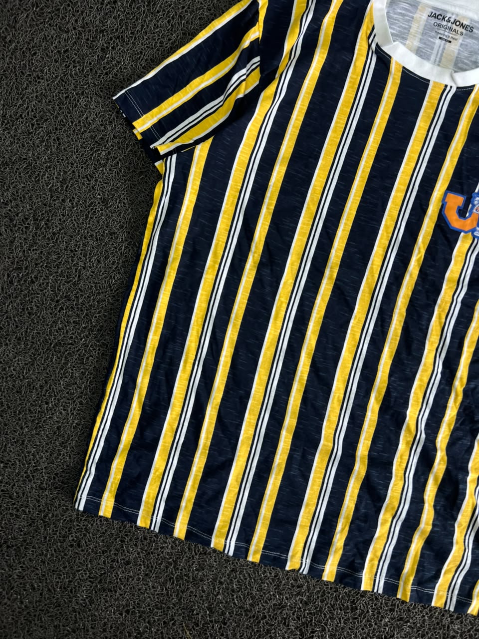 Jack & Jones Originals Men's Vertical Stripe Graphic T-Shirt – Short Sleeve Crew Neck