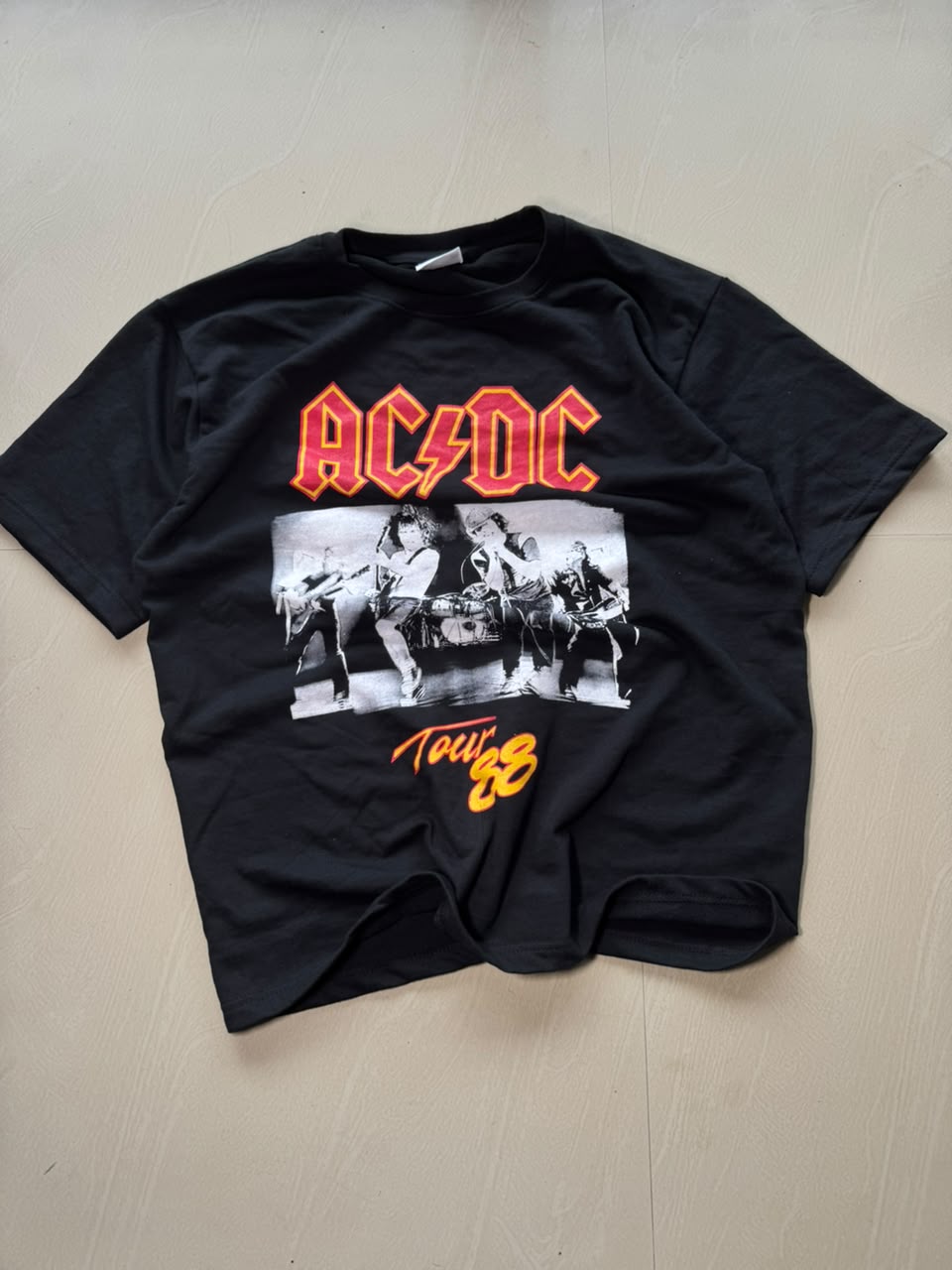 AC/DC Tour '88 Graphic Band T-Shirt – Black Vintage Rock Tee