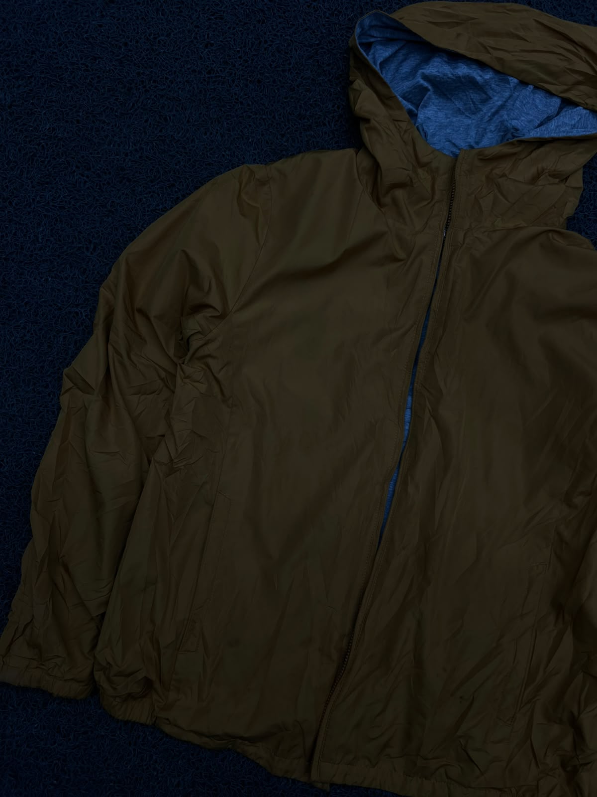 Hooded Windbreaker Jacket with Blue Contrast Lining ⚠️ No Zip