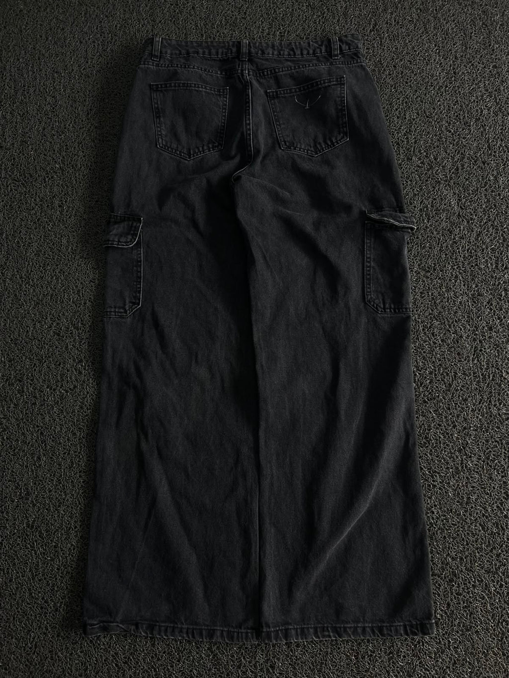 Vintage Black Cargo Wide Leg Jeans – Thrift