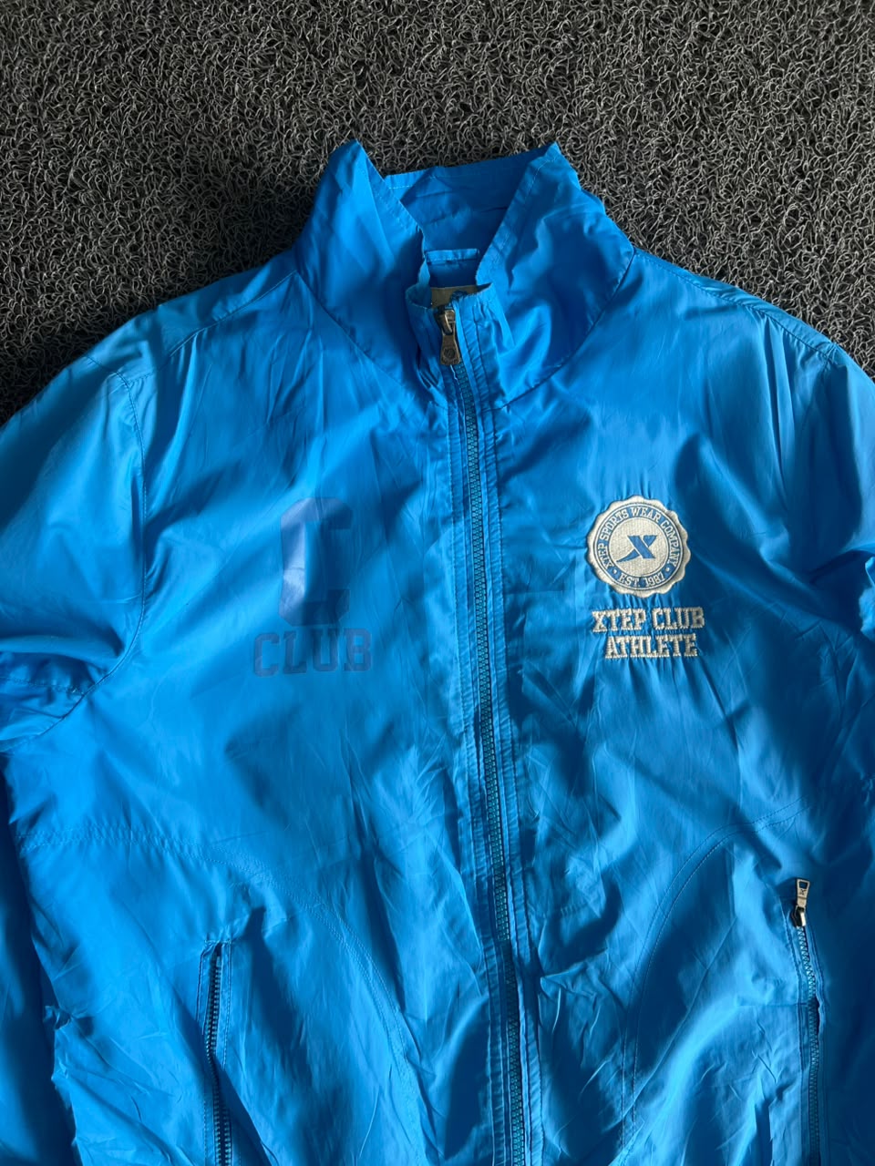 XTEP Club Athlete Blue Lightweight Zip Windbreaker Jacket