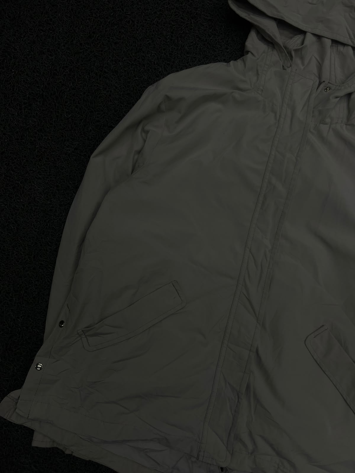 Hooded Utility Jacket with Zip Front & Multiple Pockets