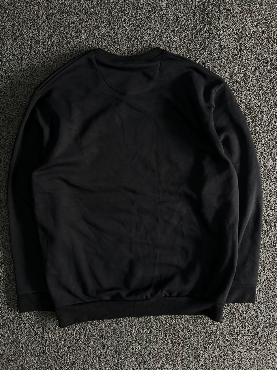 Long-Sleeve Graphic Crew Neck T-Shirt – “Nothing Great Should Be Easy”