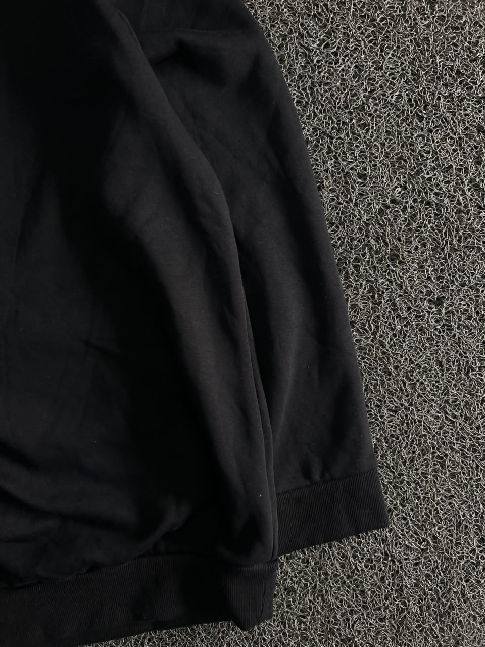 Long-Sleeve Graphic Crew Neck T-Shirt – “Nothing Great Should Be Easy”