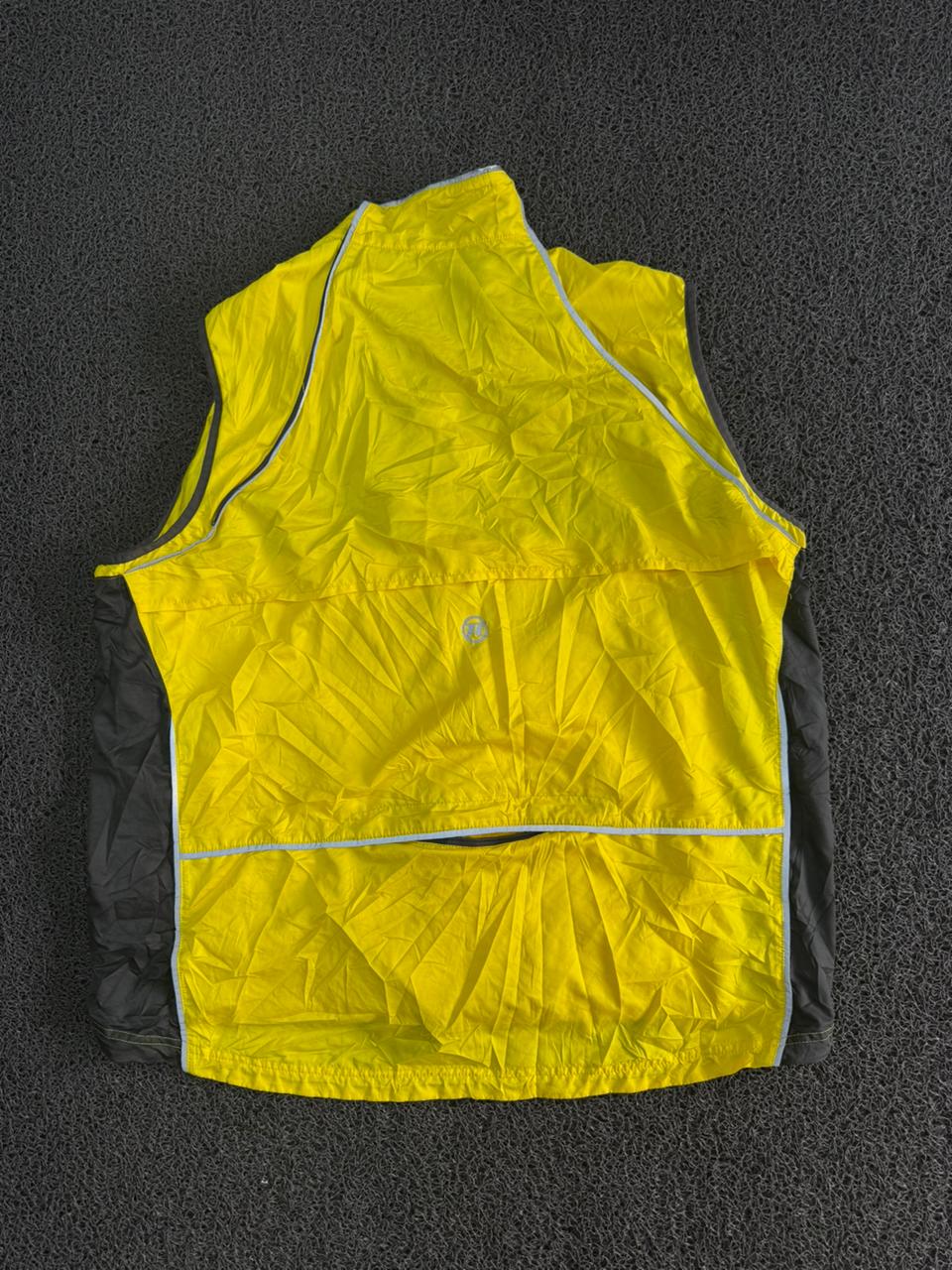 Vintage Yellow & Black Cycling Windbreaker Vest | Lightweight Zip-Up Sports Jacket