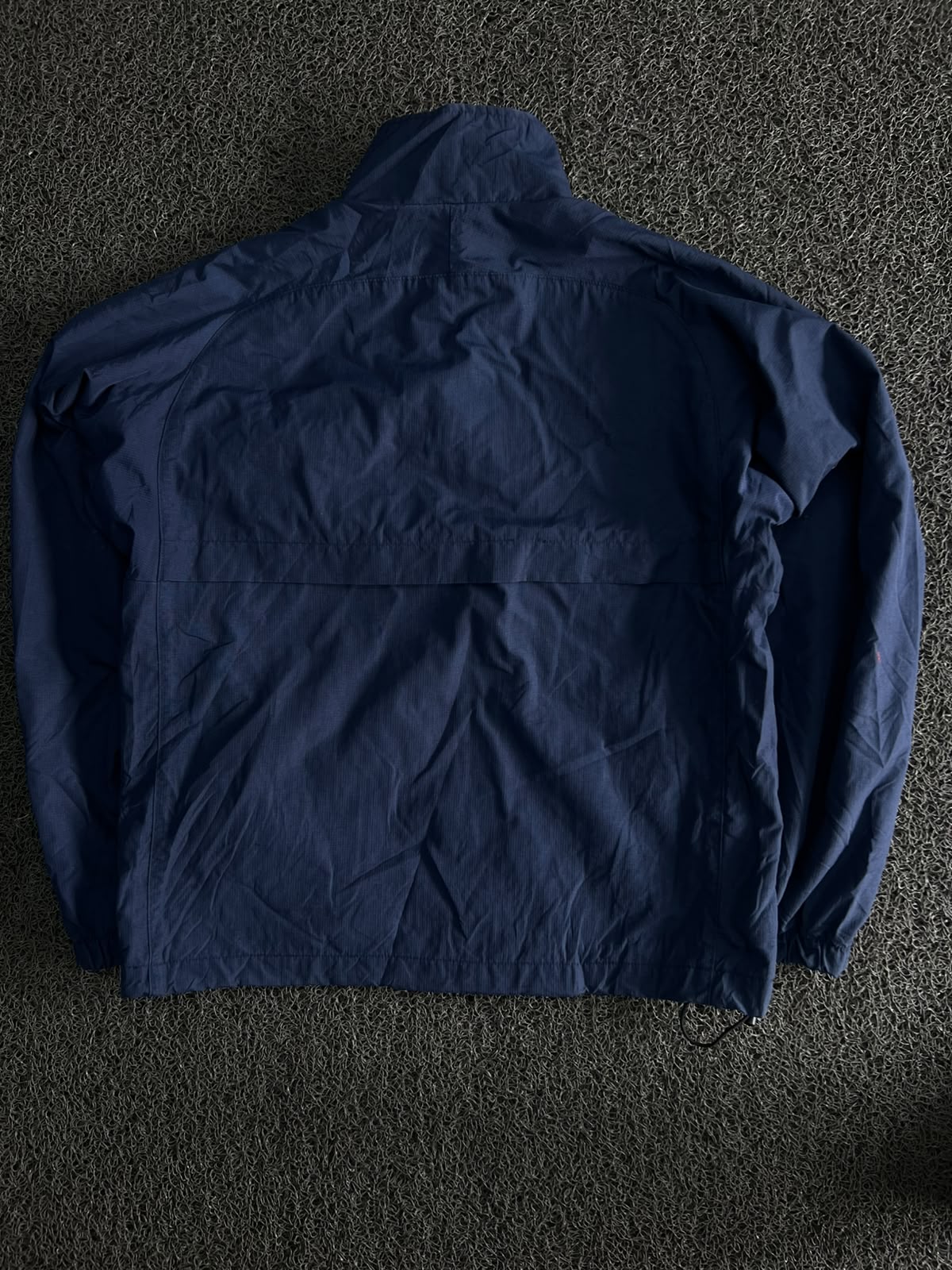 Lightweight Full-Zip Windbreaker Jacket – High Collar Retro Outerwear