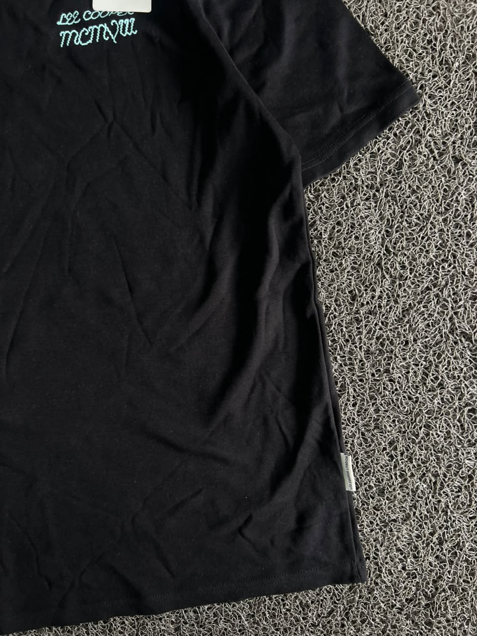 Lee Cooper Men's Black Crew Neck Graphic T-Shirt – Regular Fit