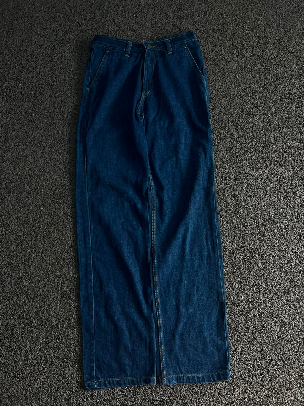 Vintage Dark Wash Wide Leg Thrift Jeans 👖