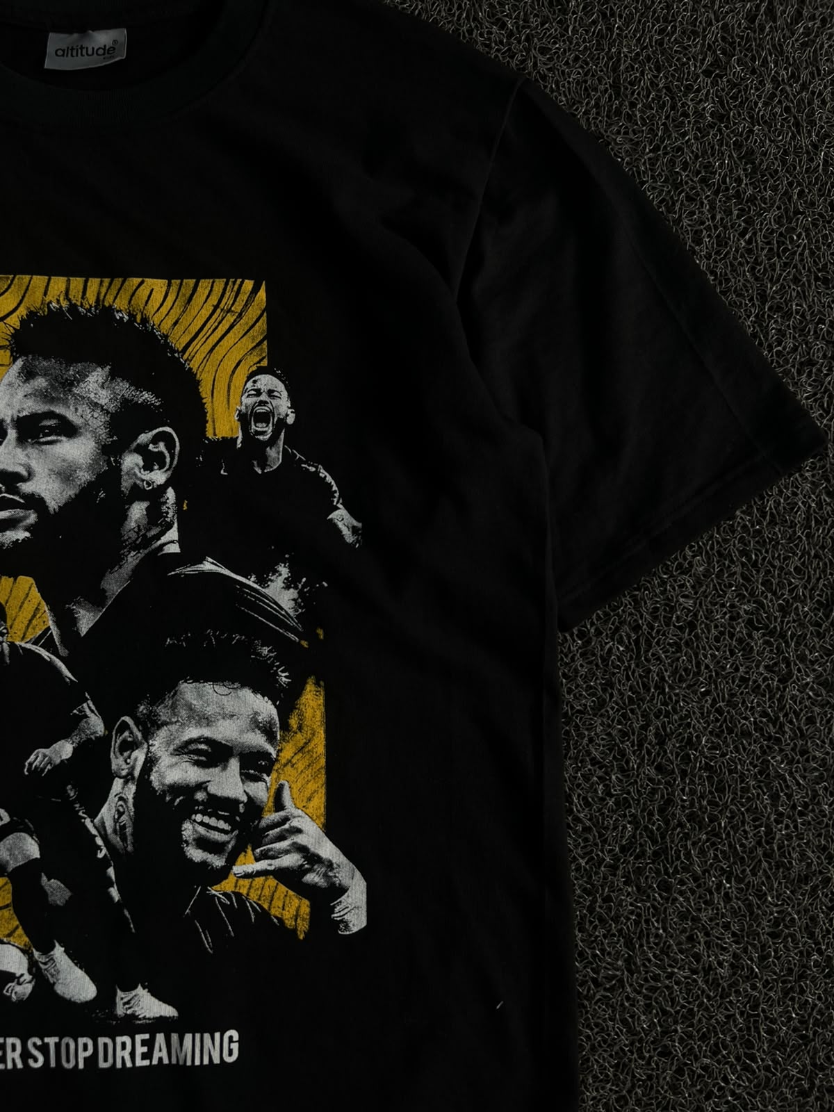 Neymar "Never Stop Dreaming" Graphic T-Shirt – Black | Football Streetwear Tee